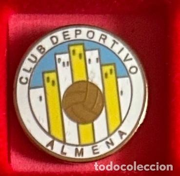 Sammelleidenschaft Sport: Pin de futbol del Club CD Almena Sevilla