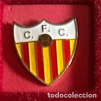 Sammelleidenschaft Sport: Pin de futbol del Club CF Jesus Catalonia Jesus Tortosa - Tarragona