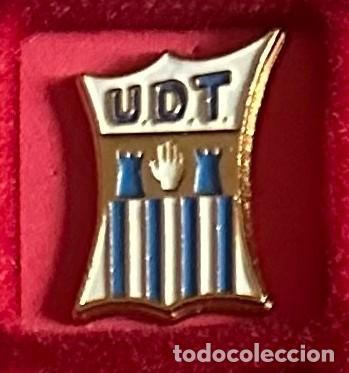 Sammelleidenschaft Sport: Pin de futbol del Club UD Torredembarra - Tarragona