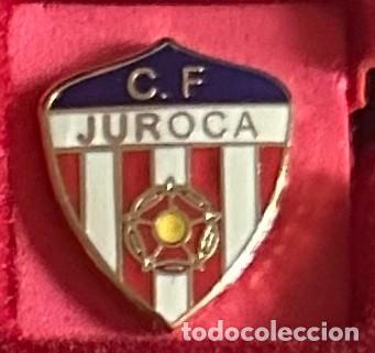 Sammelleidenschaft Sport: Pin de futbol del Club FC Juroca - Reus - Tarragona