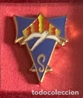 Collezionismo sportivo: Pin de futbol del Club UD Saavedra - Tarragona