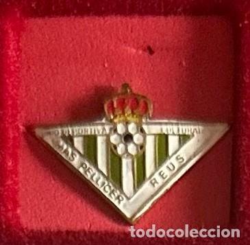 Collezionismo sportivo: Pin de futbol del Club UDC Mas Pellicer - Reus - Tarragona