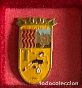 Collezionismo sportivo: Pin de futbol del Club UD San Salvador - Tarragona