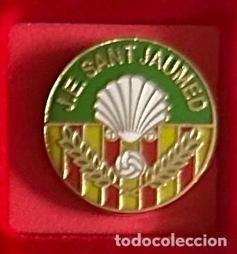 Sammelleidenschaft Sport: Pin de futbol del Club JE Sant Jaume Dels Domenys - Tarragona