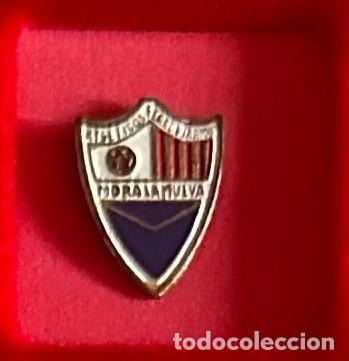 Collezionismo sportivo: Pin de futbol del Club Atletico Ferroviarios - Mora La Nueva - Tarragona