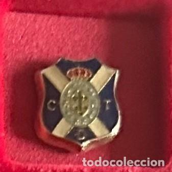Collezionismo sportivo: Pin de futbol del Club CD Tenerife - Santa Cruz de Tenerife