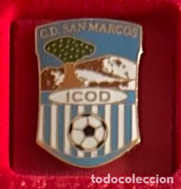 Sammelleidenschaft Sport: Pin de futbol del Club CD San Marcos - Icod De Los Vinos - Santa Cruz de Tenerife