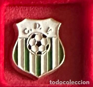 Collezionismo sportivo: Pin de futbol del Club Cd Valeraina - Santa Cruz de Tenerife