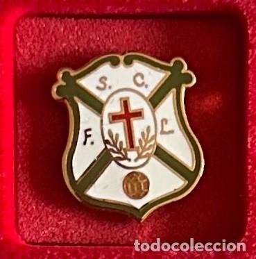 Sammelleidenschaft Sport: Pin de futbol del Club Sporting CF Laurel - Santa Cruz de Tenerife