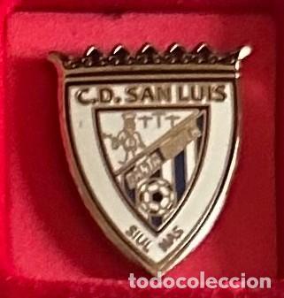 Sammelleidenschaft Sport: Pin de futbol del Club CD San Luis Siulnas - Santa Cruz de Tenerife