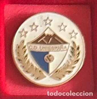 Collezionismo sportivo: Pin de futbol del Club CD Uniespa&ntilde;a - Santa Cruz de Tenerife