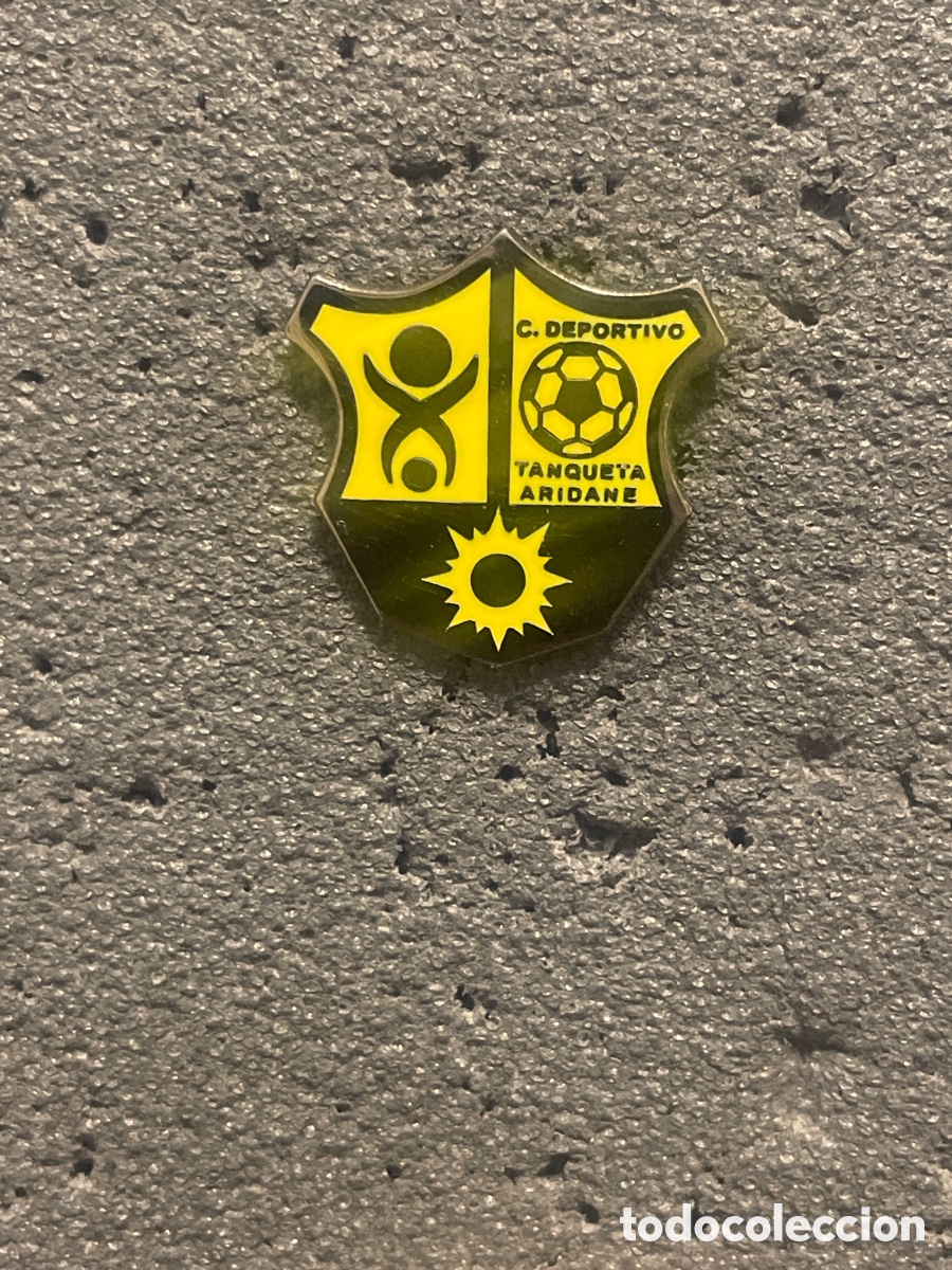 Collezionismo sportivo: Pin 110 C.D. TANQUETA - Los Llanos de Aridane (La Palma)