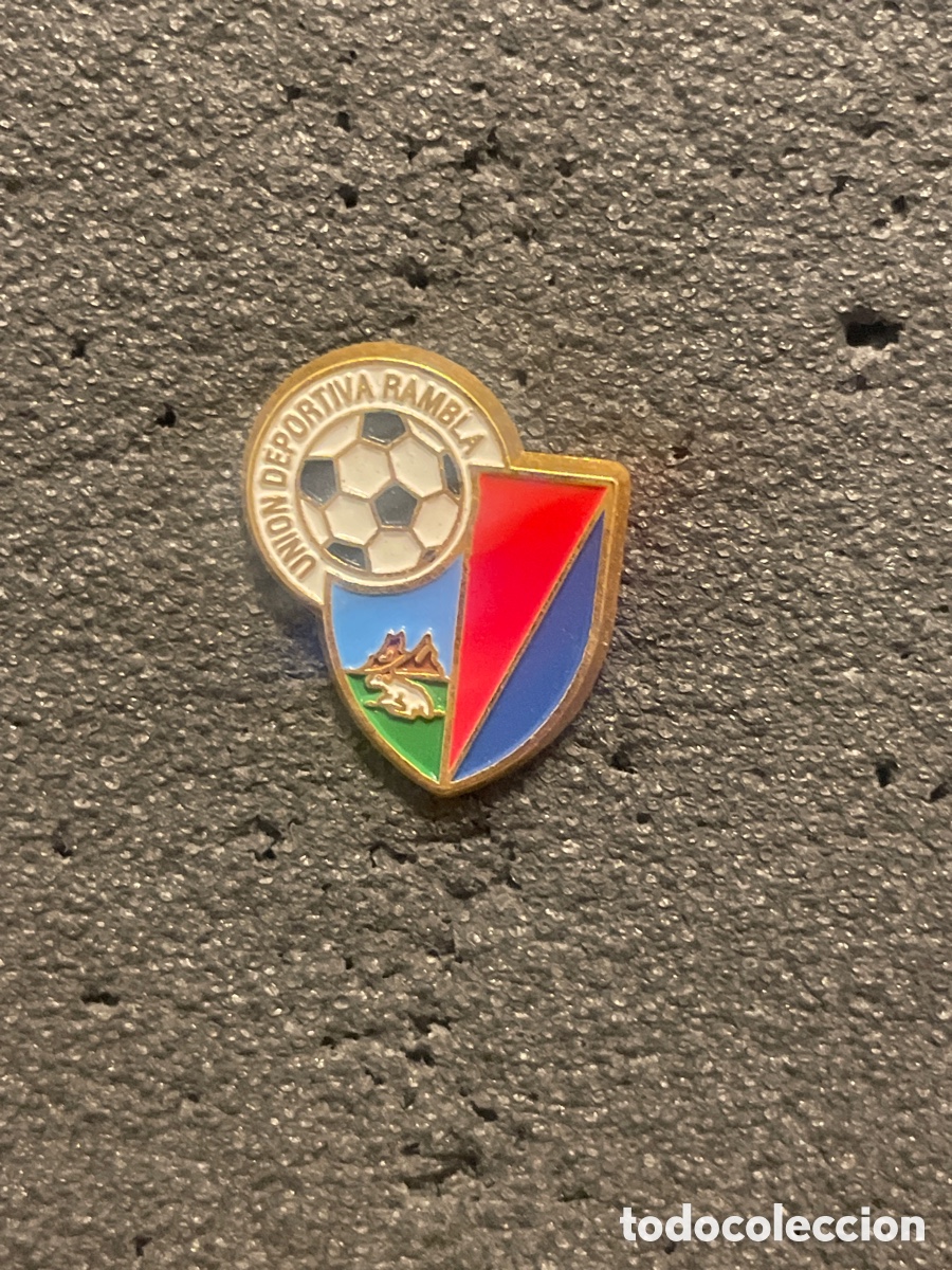 Collezionismo sportivo: Pin 113 U.D. RAMBLA - San Juan de las Ramblas (Tenerife)