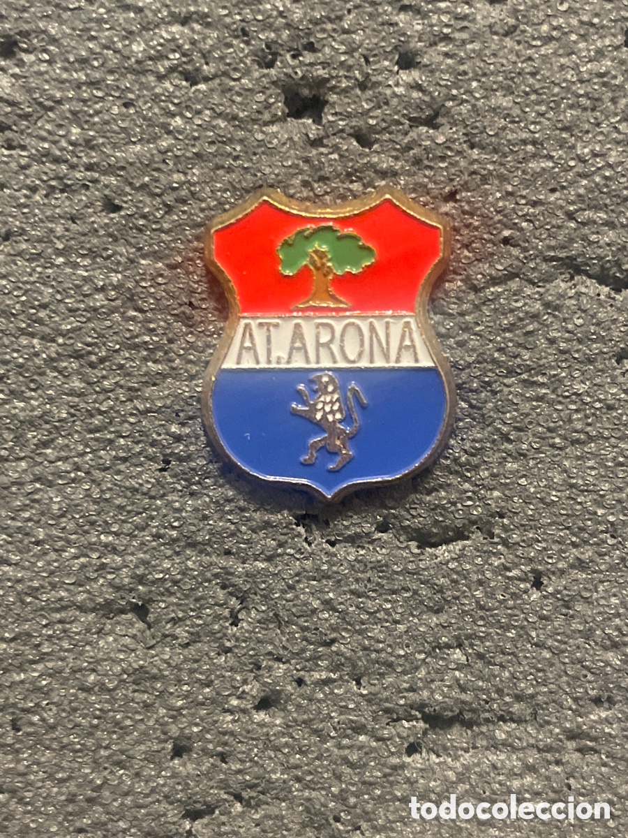 Collezionismo sportivo: Pin 115 ATLETICO ARONA - Arona (Tenerife)