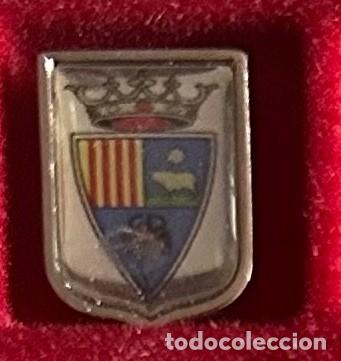 Collezionismo sportivo: Pin de futbol del Club CD Teruel - Teruel