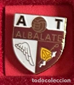 Collezionismo sportivo: Pin de futbol del Club Atletico Albalate - Teruel