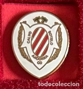 Collezionismo sportivo: Pin de futbol del Club CD Calvo Sotelo - Andorra - Teruel