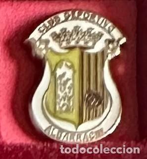 Collezionismo sportivo: Pin de futbol del Club CD Albarracin - Teruel