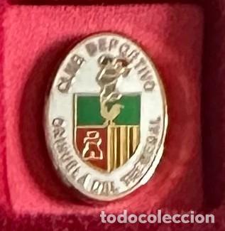 Collezionismo sportivo: Pin de futbol del Club CF Orihuela del Tremedal - Teruel