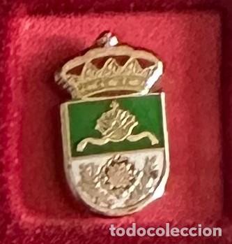 Collectionnisme sportif: Pin de futbol del Club CD Nambroca - Toledo