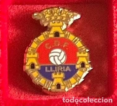 Collectionnisme sportif: Pin de futbol del Club CF LLiria - Valencia