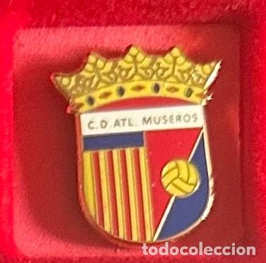 Collectionnisme sportif: Pin de futbol del Club CD Atletico Museros - Valencia