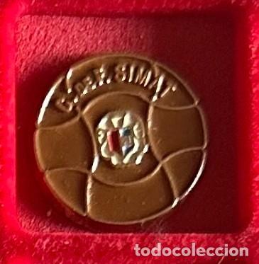 Collectionnisme sportif: Pin de futbol del Club CF Simat -Simat de Valldigna - Valencia