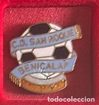 Collezionismo sportivo: Pin de futbol del Club CD San Roque - Valencia