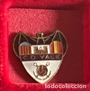 Collezionismo sportivo: Pin de futbol del Club CD Yale - Valencia
