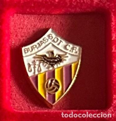 Collezionismo sportivo: Pin de futbol del Club Burjasot CF - Valencia
