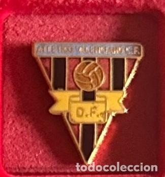 Collezionismo sportivo: Pin de futbol del Club CF Athletic Valenciano - Valencia