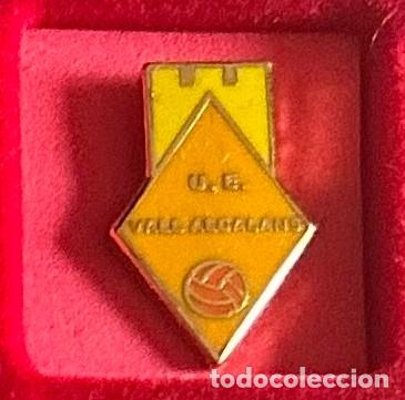 Collezionismo sportivo: Pin de futbol del Club UE Valls - Alcanals - Valencia