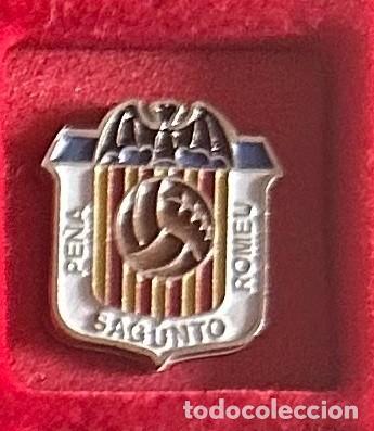 Collezionismo sportivo: Pin de futbol del Club Pe&ntilde;a Romeu - Sagunto - Valencia