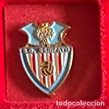 Collezionismo sportivo: Pin de futbol del Club CD Benifayo - Valencia