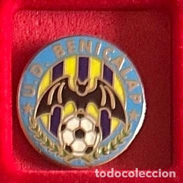 Collezionismo sportivo: Pin de futbol del Club UD Benicalap - Valencia
