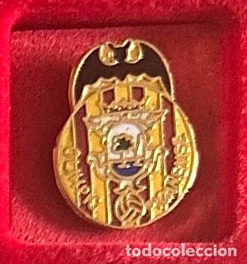 Collezionismo sportivo: Pin de futbol del Club Olimpic Pica&ntilde;ense - Picanya - Valencia