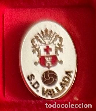 Collezionismo sportivo: Pin de futbol del Club SD Vallada - Valencia