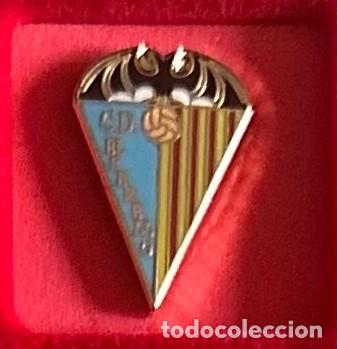 Collezionismo sportivo: Pin de futbol del Club CD El Perello - Valencia