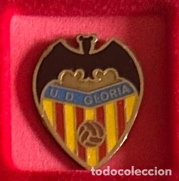 Collezionismo sportivo: Pin de futbol del Club UD Gloria - Burjasot - Valencia