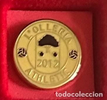 Collezionismo sportivo: Pin de futbol del Club L&acute;Olleria Athletic - Valencia