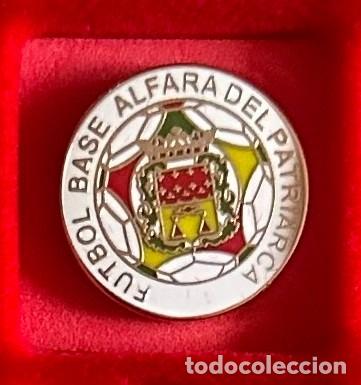 Sammelleidenschaft Sport: Pin de futbol del Club FB Alfara del Patriarca - Valencia