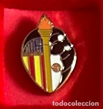 Sammelleidenschaft Sport: Pin de futbol del Club CF Rovella Mislata - Valencia