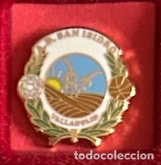 Collectionnisme sportif: Pin de futbol del Club AD San isidro Valladolid