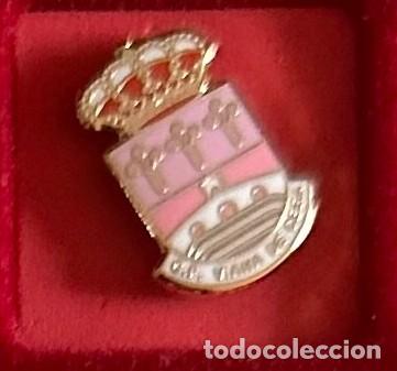 Collectionnisme sportif: Pin de futbol del Club CF Viana de Cega Valladolid