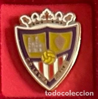 Collectionnisme sportif: Pin de futbol del Club CD La Vi&ntilde;a - Cigales Valladolid