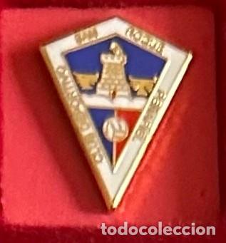 Collectionnisme sportif: Pin de futbol del Club CD San Roque - Pe&ntilde;afiel Valladolid