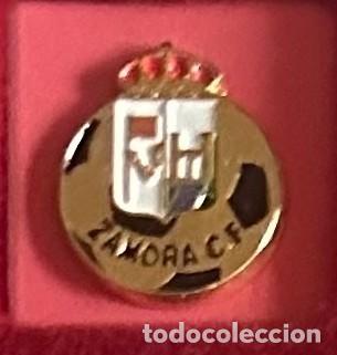 Collectionnisme sportif: Pin de futbol del Club Zamora CF