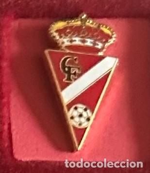 Collectionnisme sportif: Pin de futbol del Club CF Fuentelape&ntilde;a - Zamora