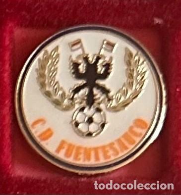 Collectionnisme sportif: Pin de futbol del Club CD Fuente Sauco - Zamora