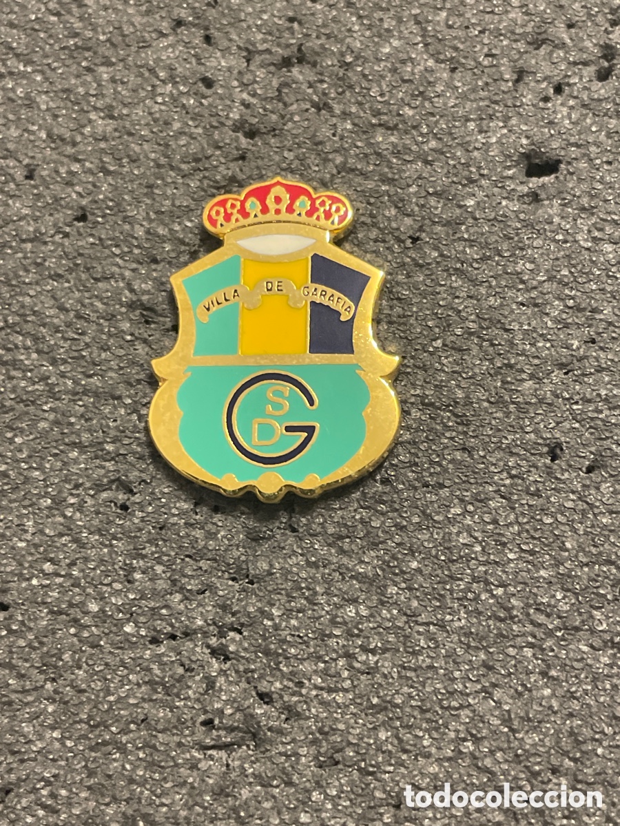 Collectionnisme sportif: Pin 189 S.D. BEDIESTA GALGUEN - Garafia (La Palma)